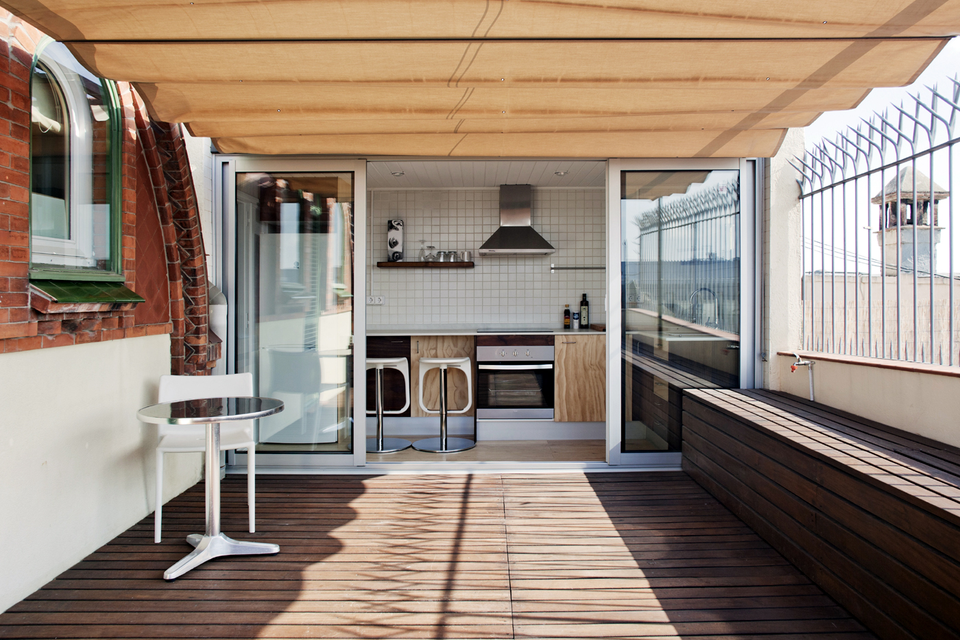 Cocina para cúpula modernista